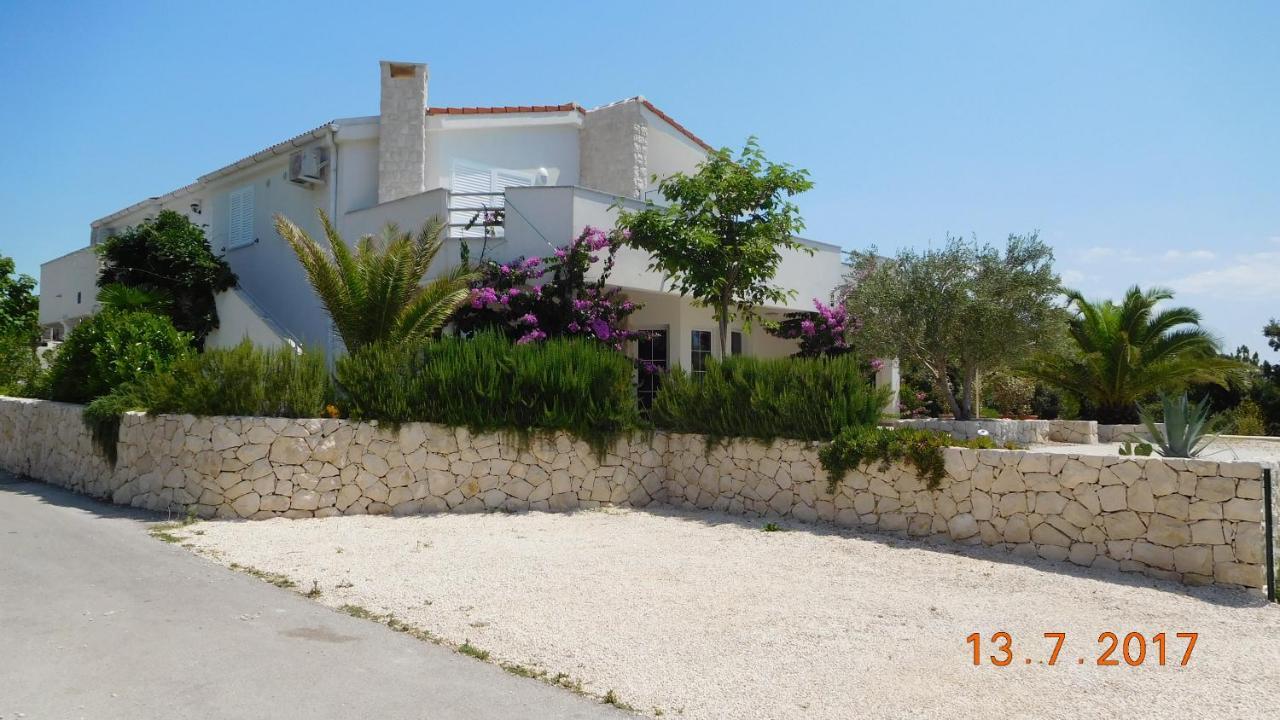 ויר Mirakul Apartments מראה חיצוני תמונה